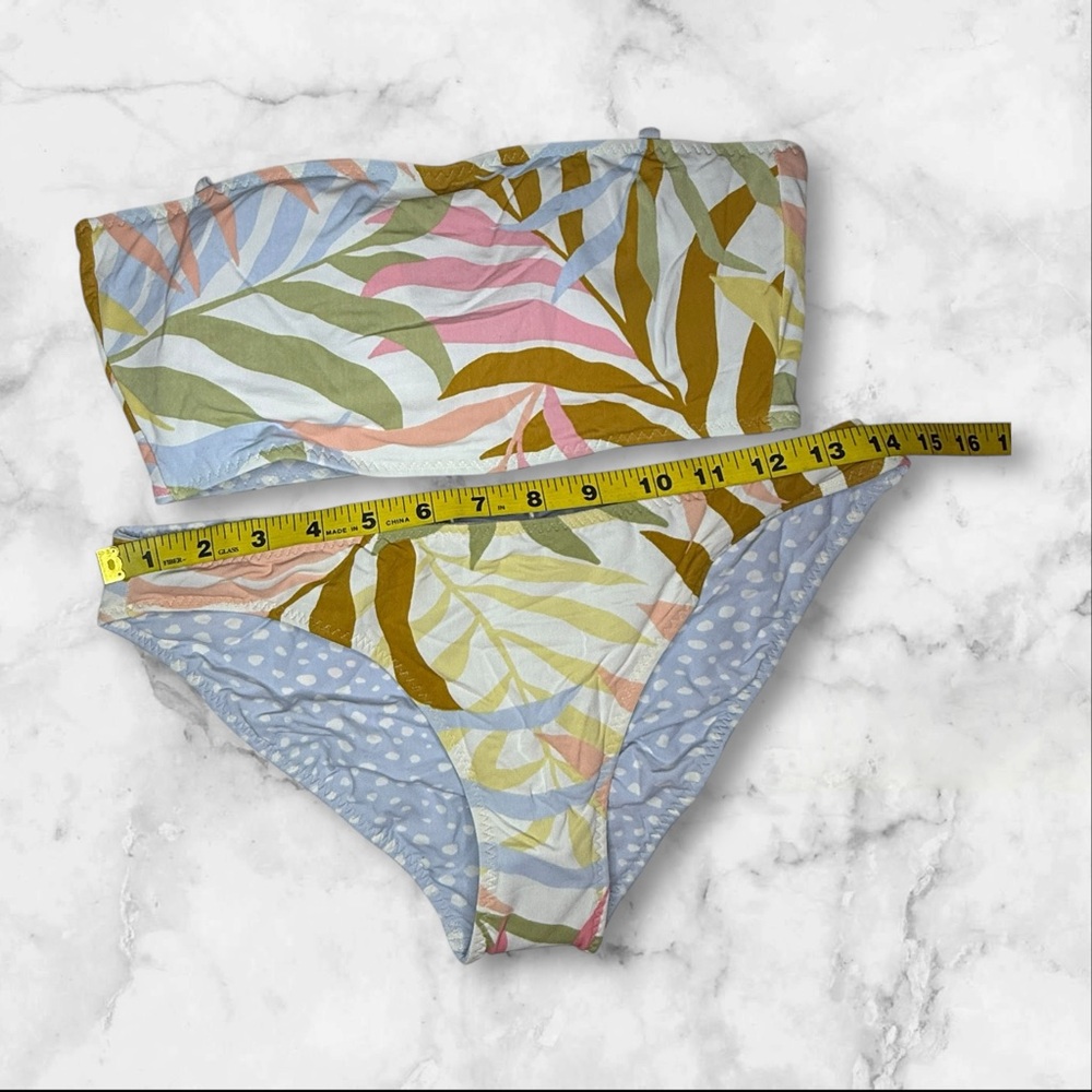 NWT | Billabong | Reversible Strapless Bandeau Bikini Set Tropical Print | M/10 - Picture 7 of 15